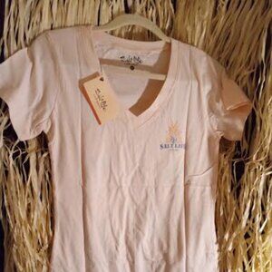 NWT Salt Life short sleeve T shirt pineapple